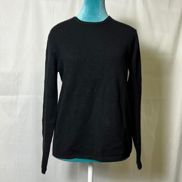 Navy Cutter Luxe 100% pure cashmere sweater in black - Picture 1 of 5